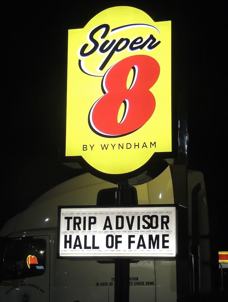 Super 8 By Wyndham Mifflinville Near Bloomsburg Extérieur photo